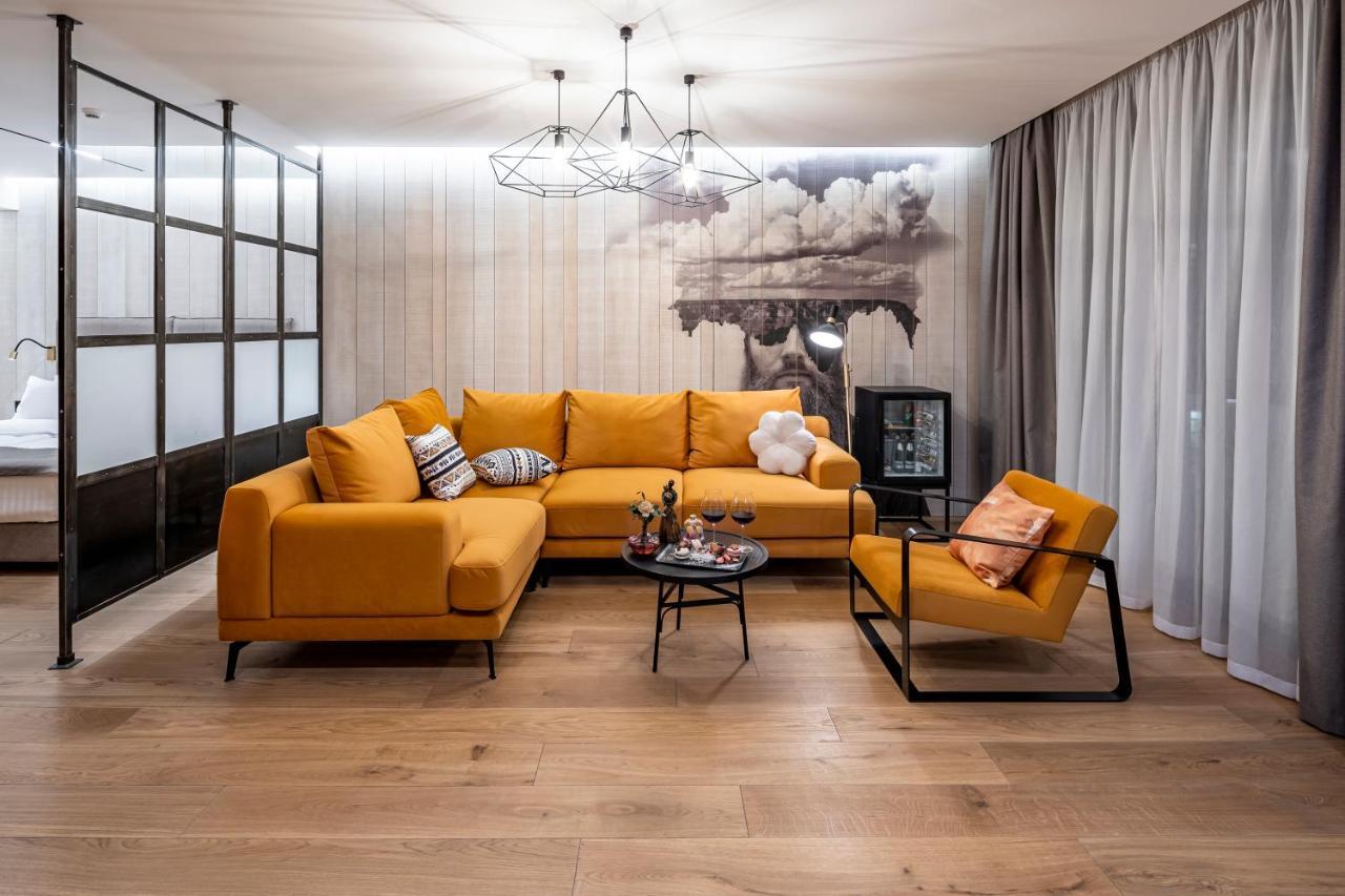 Hotel Loft7 Lwów Zewnętrze zdjęcie