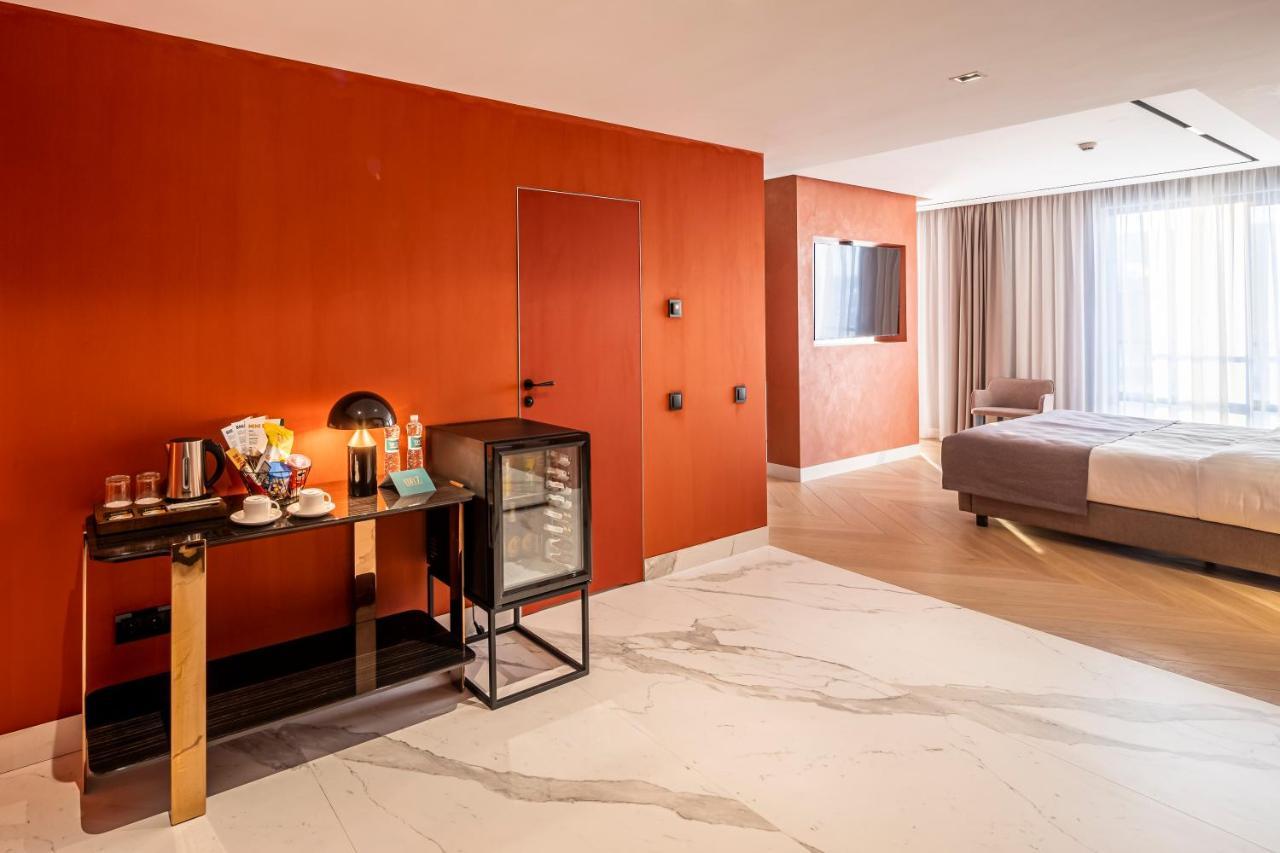 Hotel Loft7 Lwów Zewnętrze zdjęcie